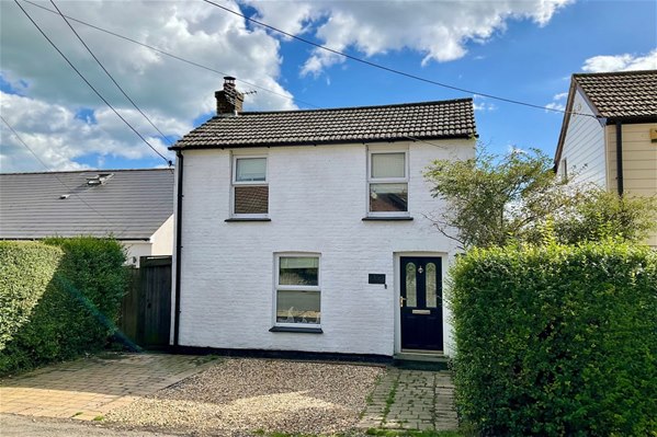 Station Road, Dover, CT15